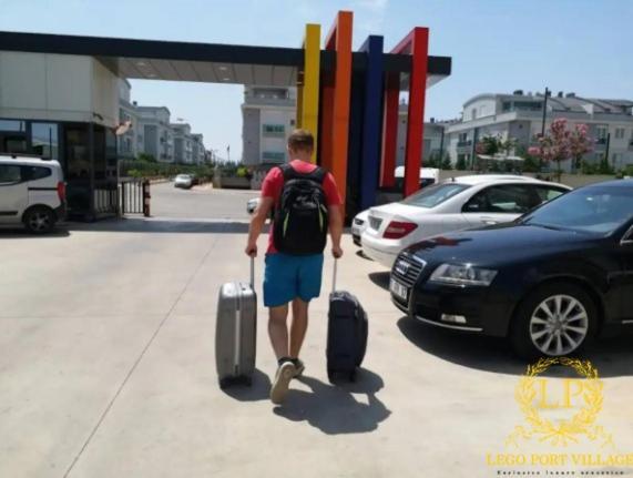 Close Airport,Mall Of Antalya Shopping Center,Tram Station Exterior foto